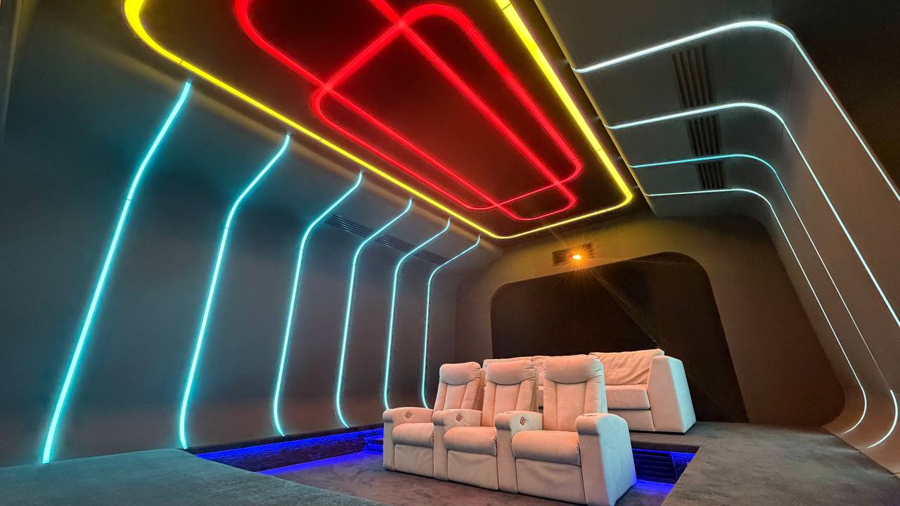 Профессиональный домашний кинотеатр Dolby Atmos
